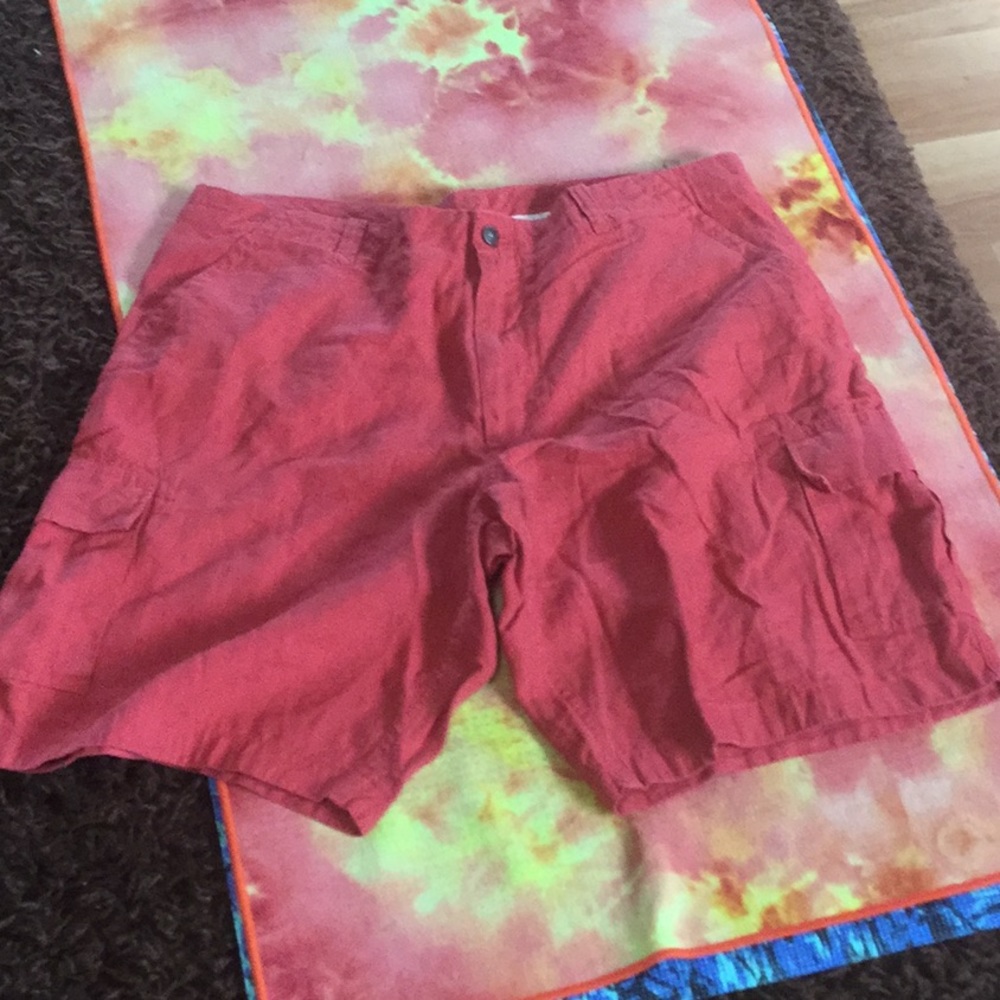Linen cargo shorts